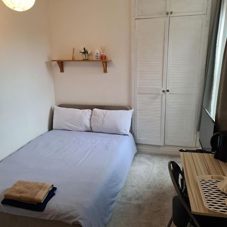 A Private & Beautiful Bedroom With Shared Bathroom In The Heart Of Bournemouth Luaran gambar