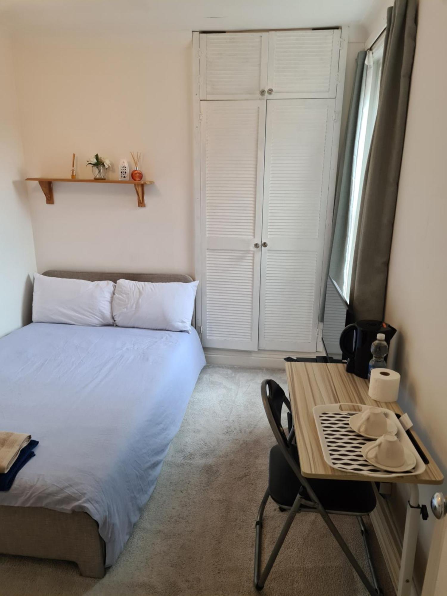 A Private & Beautiful Bedroom With Shared Bathroom In The Heart Of Bournemouth Luaran gambar